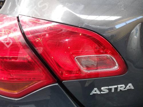 Venstre baglygte bagklap OPEL ASTRA J (P10) 1.6 CDTi (68) (110 hp) 17212641