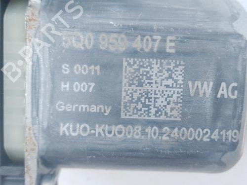 Rudehejsemotor bagstkærm venstre SKODA KAROQ (NU7, ND7) 2.0 TDI 4x4 | BP30383066E23