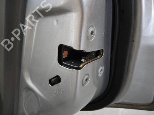 Used Rear right lock NISSAN X-TRAIL I (T30) 2.2 Di 4x4 (114 hp) 12493697