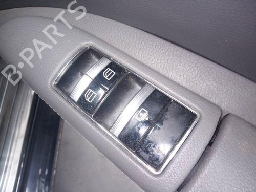 Used Right rear window switch MERCEDES-BENZ S-CLASS (W221, V221) [2005-2013]  18723956
