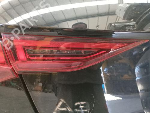 Venstre baglygte bagklap Venstre baglygte bagklap AUDI A3 Sportback (8YA, 8YF) 35 TDI (150 hp) 36917354 36917354