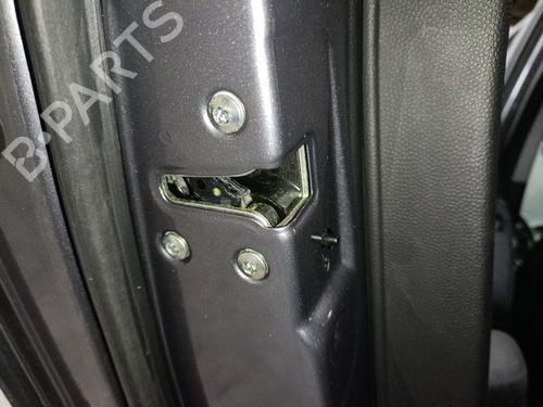 Venstre bagtil lås HYUNDAI ix35 (LM, EL, ELH) 1.7 CRDi (116 hp) 31247056