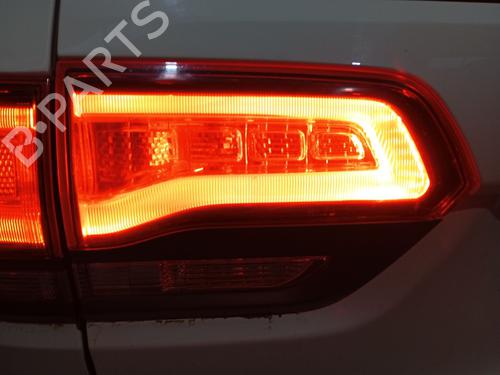 Feu de coffre gauche JEEP GRAND CHEROKEE IV (WK, WK2) 3.0 CRD V6 4x4 (250 hp) 31888508