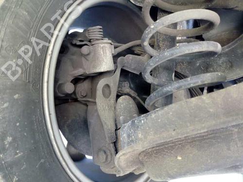 Used Left rear steering knuckle VOLVO V40 Hatchback (525) D2 (120 hp) 2817379