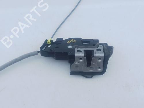 front-right-lock-mercedes-benz-cla-shooting-brake-x118-2019-39095513 main image