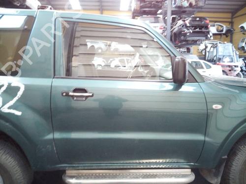 Used Right front door MITSUBISHI PAJERO III (V7_W, V6_W) 3.2 Di-D (V68W) (160 hp) 17569444