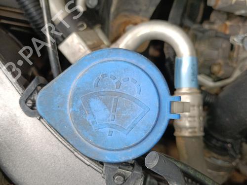 Used Windscreen washer tank FORD FOCUS III 1.5 TDCi (120 hp) 32410454