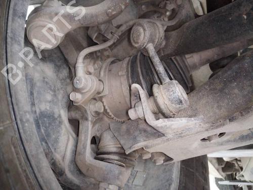 Used Right front steering knuckle MITSUBISHI PAJERO III (V7_W, V6_W) [1999-2007]  18306496