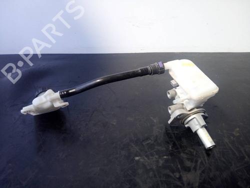 Used Brake master cylinder FORD FIESTA VI (CB1, CCN) 1.5 TDCi (75 hp) 10354820