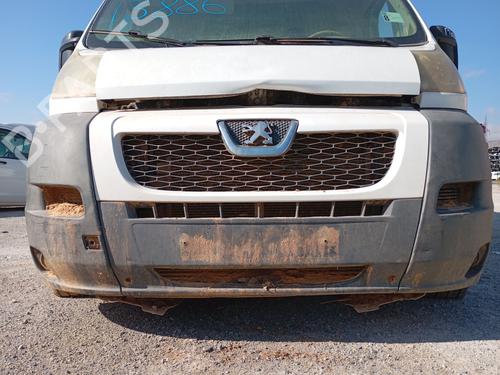 Used Front bumper PEUGEOT BOXER Bus 2.2 HDi 120 (120 hp) 28058204