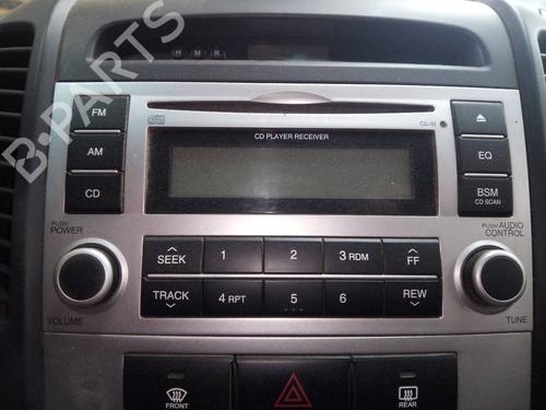 Used Radio HYUNDAI SANTA FÉ II (CM) 2.2 CRDi 4x4 (155 hp) 17491553