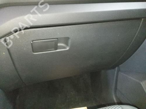 glove-box-vw-t-cross-c11-d31-2018-32468472 main image