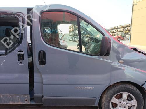 Used Right front door RENAULT TRAFIC II Bus (JL) 2.5 dCi 145 (JL0J) (146 hp) 28035392