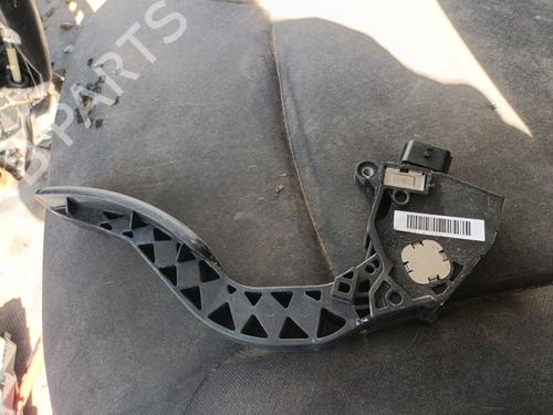 Pedal RENAULT TRAFIC III Bus (JG_) 1.6 dCi 95 (JGMR, JGMJ) (95 hp) 27895849