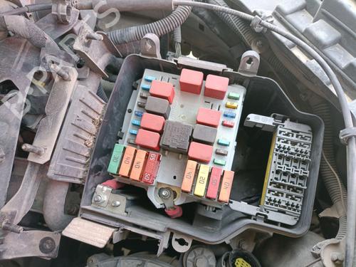 fuse-box-fiat-ducato-van-250_-2006-37264037 main image