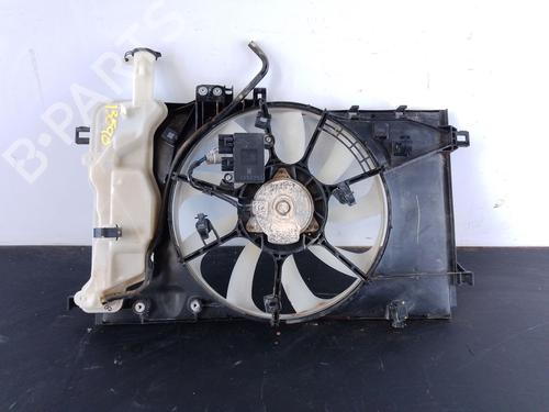 Køleventilator elektrisk TOYOTA YARIS (_P21_, _PA1_, _PH1_) 1.5 Hybrid (MXPH11) (92 hp) 28140440