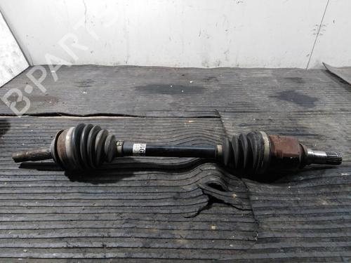Used Left front driveshaft TOYOTA YARIS (_P13_) [2010-2020]  8351591