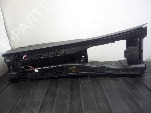 Middle console MERCEDES-BENZ C-CLASS (W204)  | BP11682842I22 