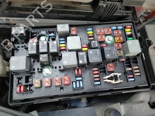 Used Fuse box OPEL INSIGNIA A (G09) 2.0 CDTI (68) (131 hp) 9675617