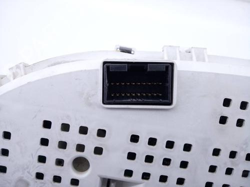 Instrument cluster KIA SORENTO I (JC) 2.5 CRDi 4WD | BP13072449C47 