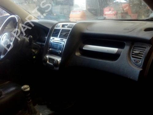 Left front fog light KIA SPORTAGE II (JE_, KM_)  | BP19173132C30 