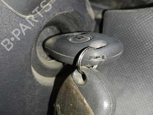 elektronisk-modul-dacia-duster-hs_-2010-2011-2012-2013-2014-2015-2016-2017-2018-39098614 main image