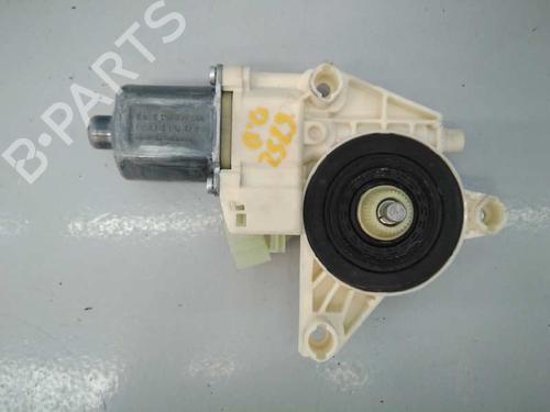 Used Right front window motor MERCEDES-BENZ C-CLASS (W204) C 200 CDI (204.001) (136 hp) 4379292