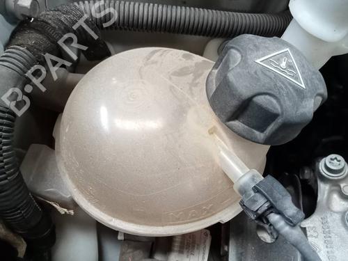 Used Expansion tank PEUGEOT 208 I (CA_, CC_) [2012-2021]  22976576