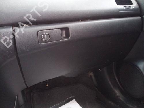 Used Glove box HONDA ACCORD VII (CL, CN) 2.2 i-CTDi (CN1) (140 hp) 18716372