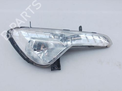 Højre Foran Tågelygte KIA SPORTAGE III (SL) 1.7 CRDi (116 hp) 30588134