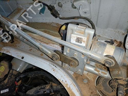 Used Front wiper motor KIA SPORTAGE IV (QL, QLE) 1.6 CRDi AWD (136 hp) 24681548
