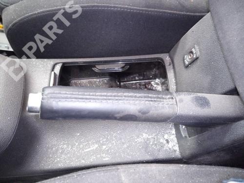 hand-brake-vw-golf-vi-5k1-16-tdi-2008-2009-2010-2011-2012-2013-2014-8789168 main image
