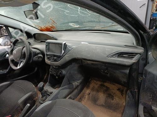 Used Dashboard PEUGEOT 208 I (CA_, CC_) [2012-2021]  31176789
