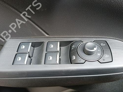Used Left front window switch Left front window switch 37018532 37018532