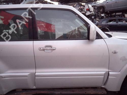 Used Right front door MITSUBISHI PAJERO III (V7_W, V6_W) 3.2 Di-D (V68W) (160 hp) 16634589