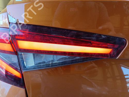 Venstre baglygte bagklap SKODA FABIA IV (PJ3) 1.0 TSI (95 hp) 28952786