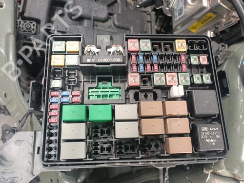 fuse-box-hyundai-inster-ax1-2021-40298090 main image