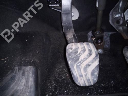 Used Clutch pedal Clutch pedal RENAULT KADJAR (HA_, HL_) 1.6 dCi 130 (HLA4) (130 hp) 11176125 11176125