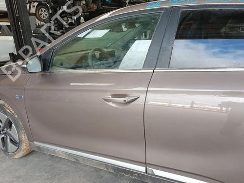 Left front door HYUNDAI IONIQ (AE) 1.6 GDI Hybrid | BP29955282C2