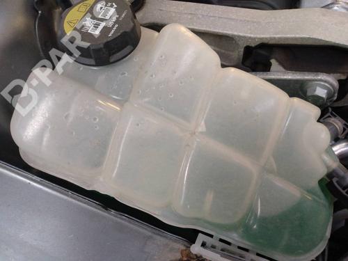 Used Expansion tank Expansion tank VOLVO V40 Hatchback (525) D3 (150 hp) 10739771 10739771