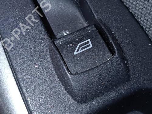 Used Right front window switch FORD FOCUS III 1.6 TDCi (115 hp) 22385137