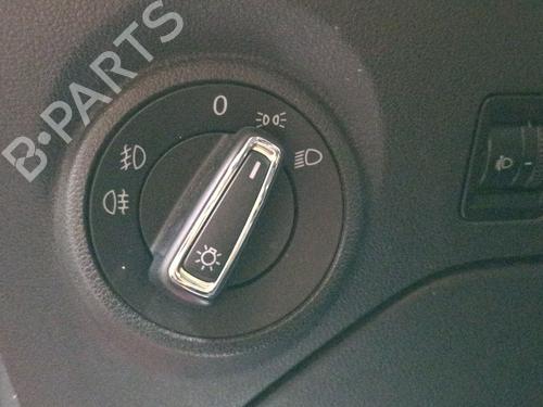 Commande de phare SEAT LEON (5F1) 1.2 TSI (105 hp) 32001604