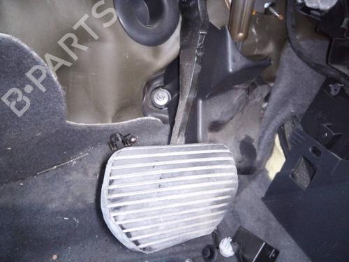 Used Break pedal PEUGEOT 5008 (0U_, 0E_) 1.6 HDi (112 hp) 10988136