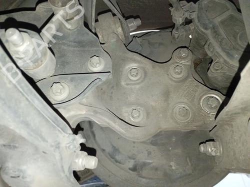 Fusée arrière droite MERCEDES-BENZ A-CLASS (W176) A 200 CDI / d (176.008) (136 hp) 31145601