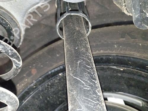 Used Right rear shock absorber Right rear shock absorber VW POLO VI (AW1, BZ1, AE1) 1.0 TSI (95 hp) 33336908 33336908