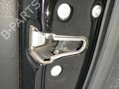 front-right-lock-mercedes-benz-cla-coupe-c117-2013-2014-2015-2016-2017-2018-2019-40610784 main image