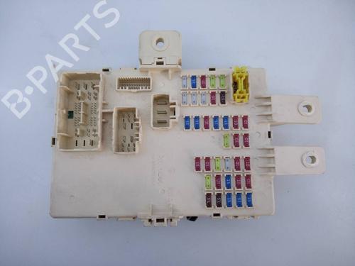 Used Fuse box KIA SPORTAGE III (SL) 1.7 CRDi (116 hp) 7457453