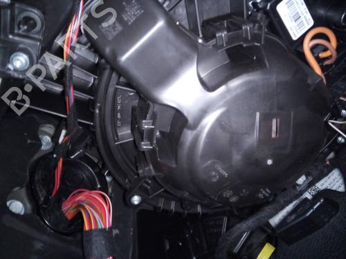 Used Heater blower motor BMW 3 Touring (F31) 320 d (163 hp) 17017541