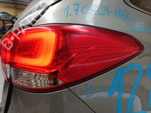 Højre baglygte KIA CARENS IV Van (A4) CRDi (116 hp) 27297312