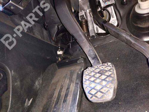 Used Clutch pedal Clutch pedal BMW 1 (F20) 116 d (116 hp) 8786605 8786605